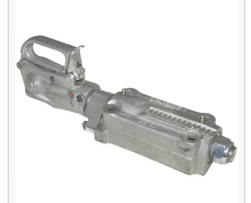 Bradley D30 Spring Damped Hitch €180