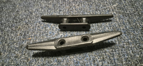€2.00 Pair of plastic cleats 110mm long