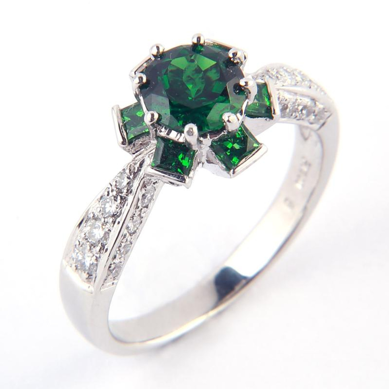 Amazon.com: 1.55CT. Tsavorite 14KT Gold Ring, Untreated Vivid Green  Tsavorite In Solid Gold Promise Ring, Trillion Cut Kenyan Tsavorite  Valentine's Ring : Handmade Products
