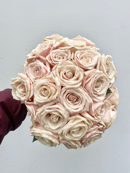 Esperance Roses - 25st. - Ramirez Wholesale Flowers Inc