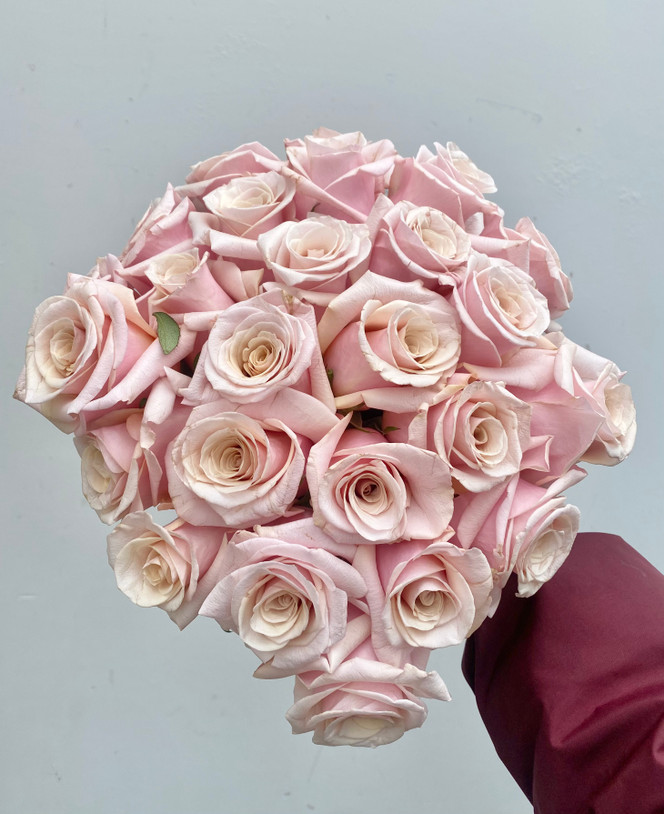 Mother Of Pearl Roses - 25st.