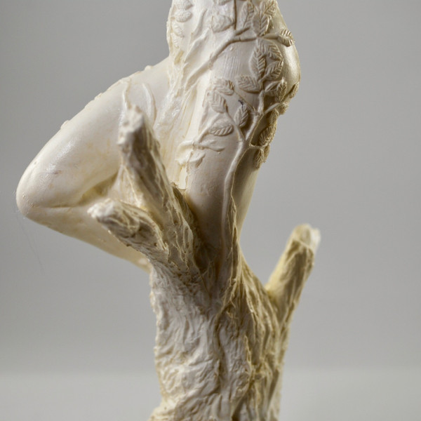 Elder (Ruis) - Hand cast statue