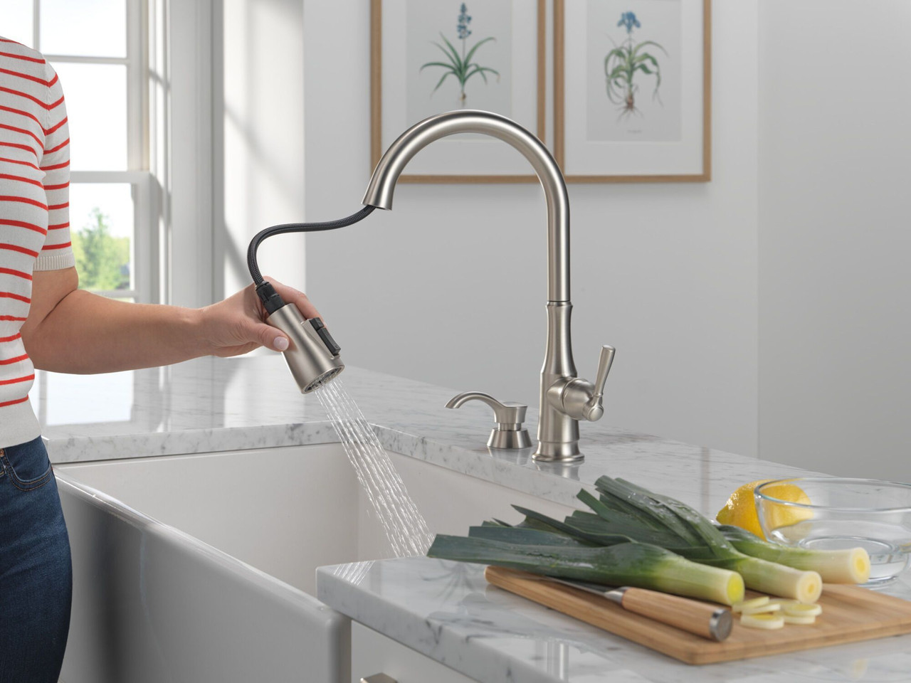 Delta 19877Z-SPSD-DST Capertee Single Handle Pull Down Kitchen Faucet with Soap Dispenser and ShieldSpray Technology, Spotshield Stainless