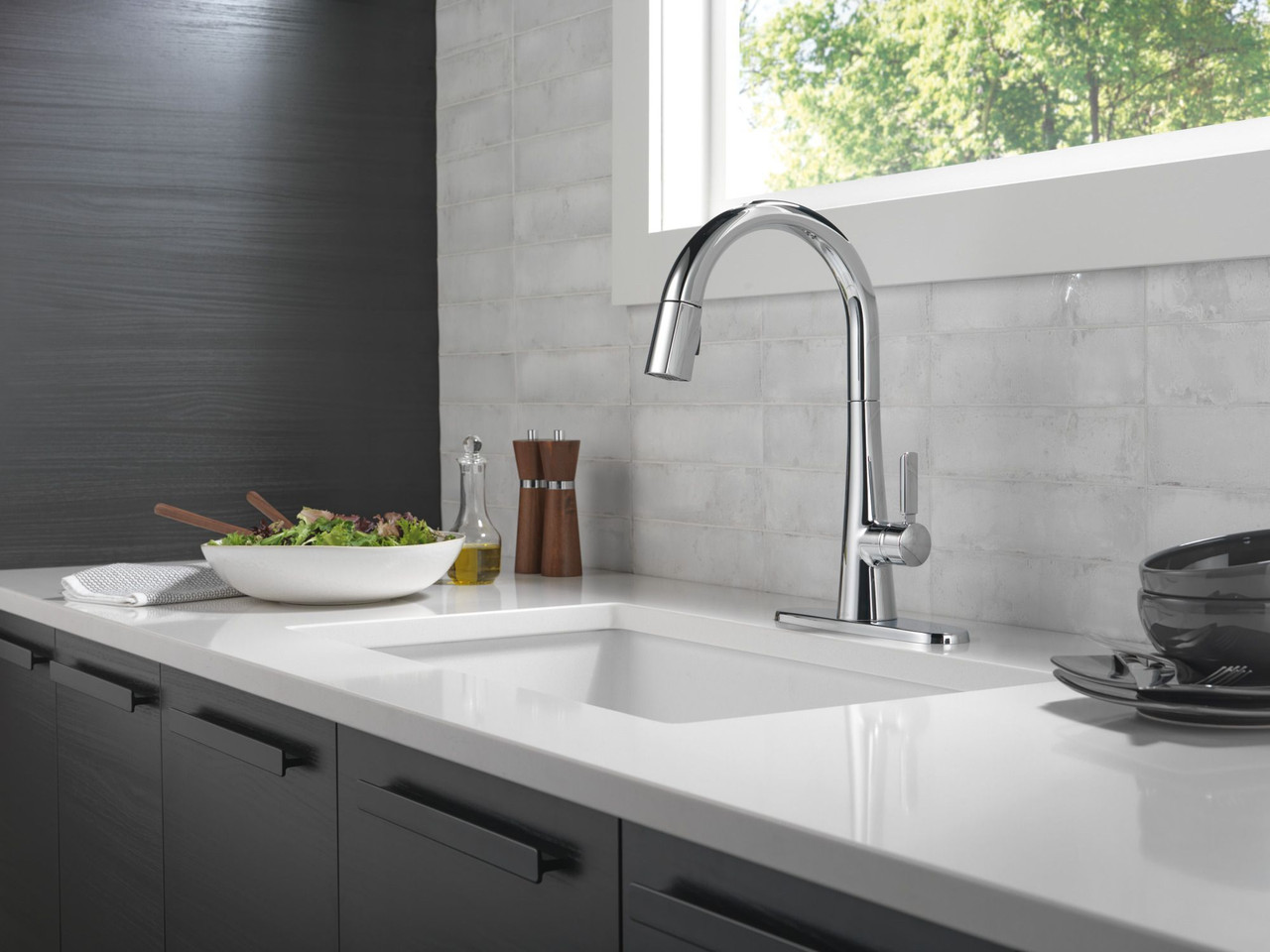 Delta 9191-PR-DST Monrovia Single Handle Pull Down Kitchen Faucet, Lumicoat Chrome