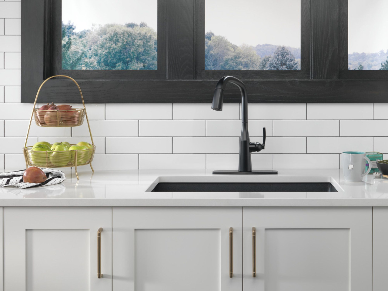 Delta 9176-BL-DST Stryke Single Handle Pull Down Kitchen Faucet, Matte Black