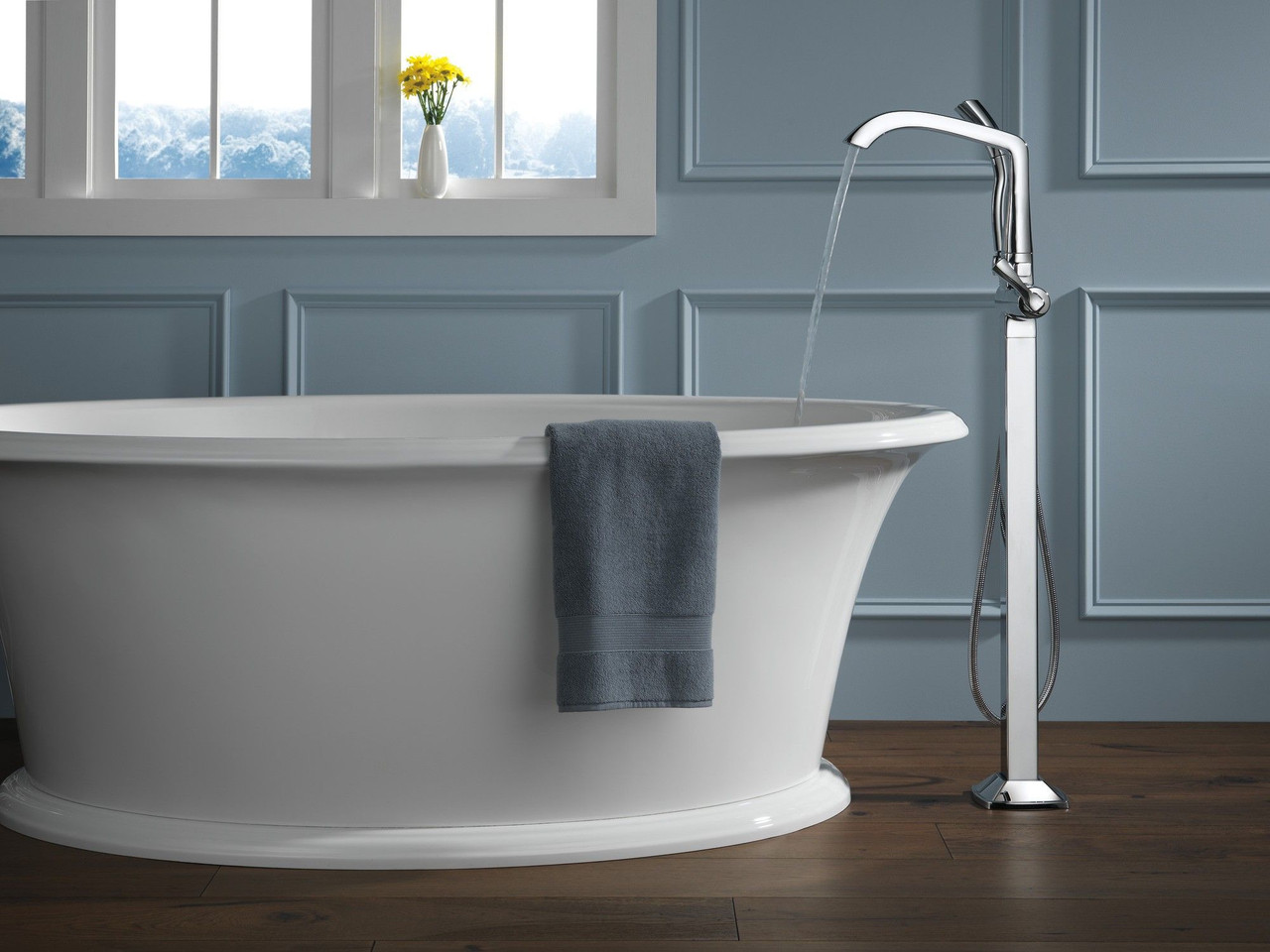 Delta T4776-FL Stryke Delta Stryke Single Handle Floor Mount Tub Filler Trim, Chrome