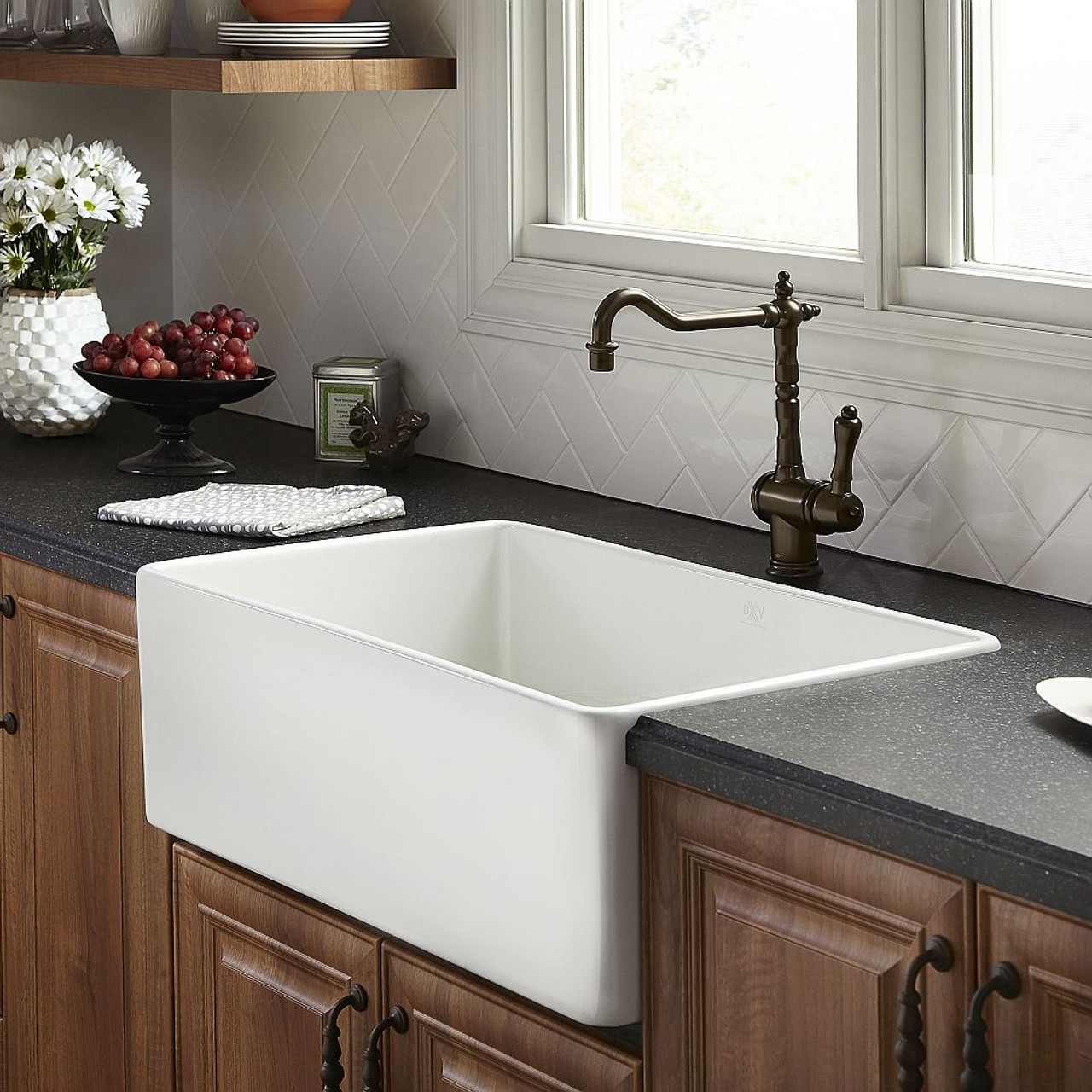 30 Inch Apron Kitchen Sink, in Canvas White