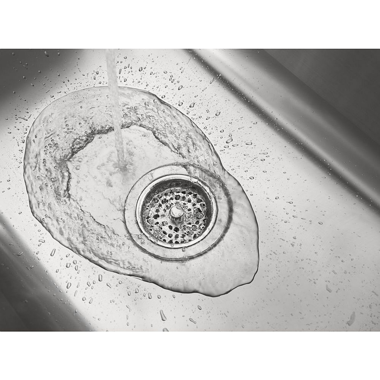 19" x 32" x 9" Under-Mount Single-Bowl Kitchen Sink