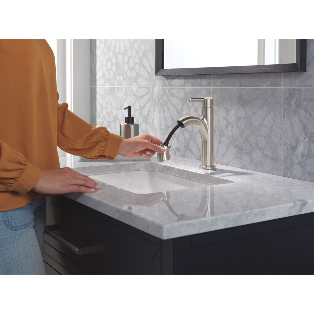 Delta 15749LF-SSPD Nicoli 6.81-in x 6.06-in x 8.75-in Single Handle Pull-Down Bathroom Faucet, Stainless
