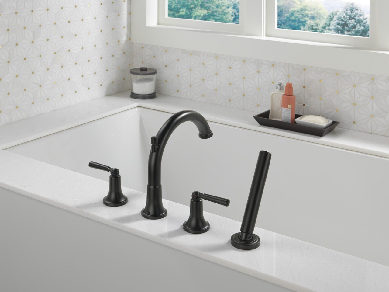 Delta T4735-BL SAYLOR Delta SAYLOR Roman Tub Trim with Hand Shower, Matte Black