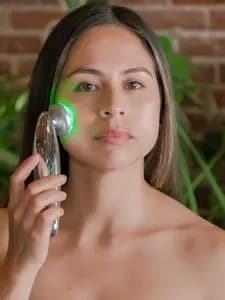 2time-master.png "Time Master Pro device with LED lights for anti-aging