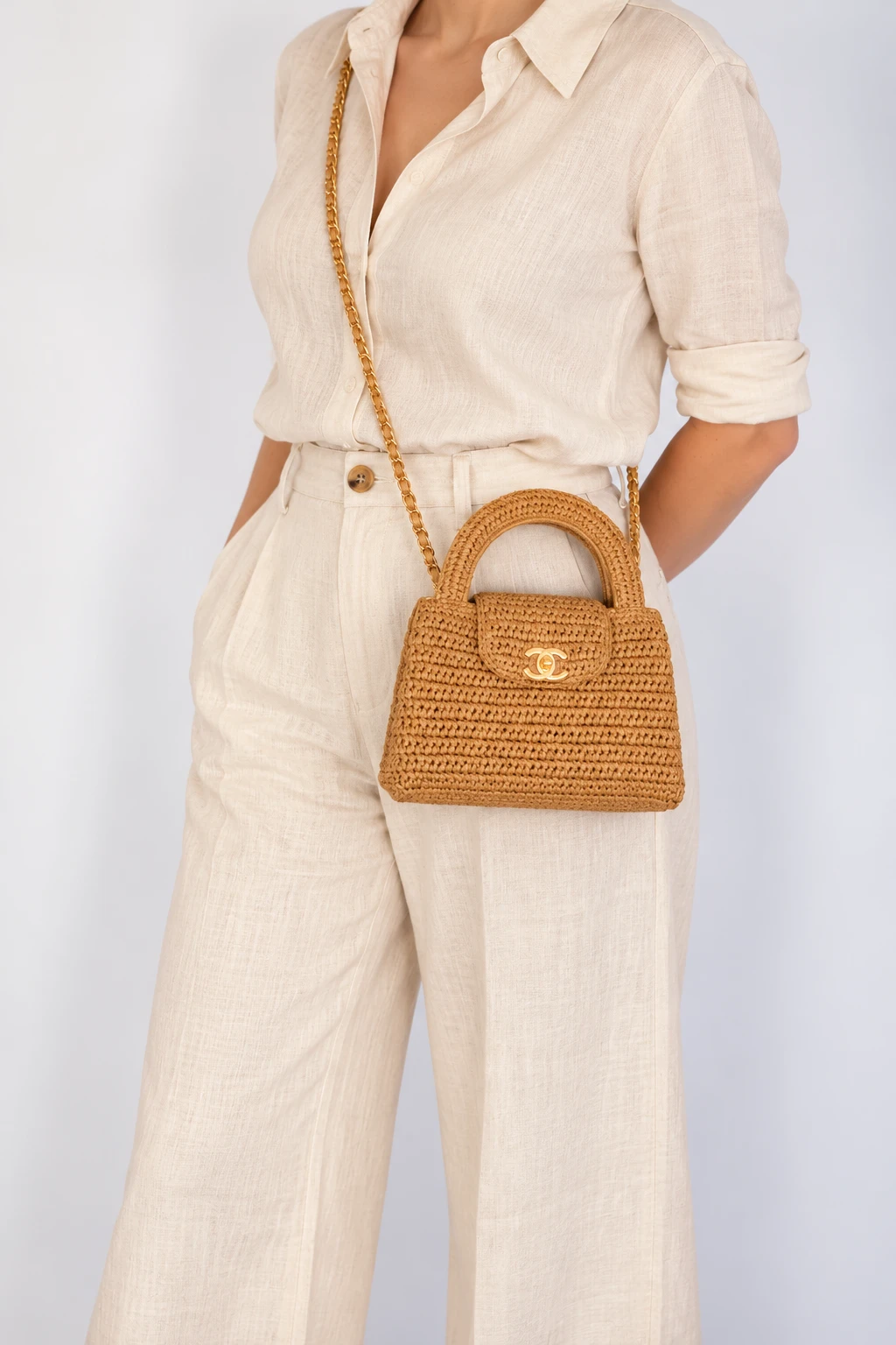 Girl wearing a luxury-Inspired Small Raffia Shopping Bag
