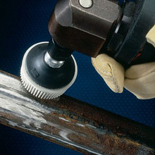 3MA048011-05532 - 3M™ 3" Coarse Grade Aluminum Oxide Scotch-Brite™ Roloc™ Brown Surface Conditioning Disc - View #4