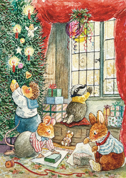 Foxwood Tales - Wrapping Presents