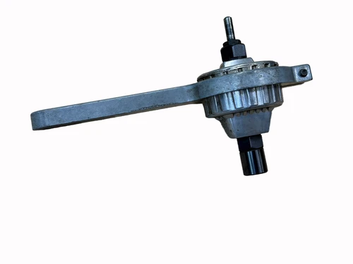 Used 5 to 1 Valve Guide Reamer and Knurl Speed Reducer