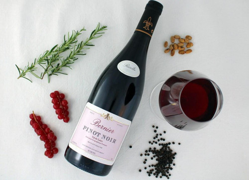 Domaine de Bernier Val De Loire Pinot Noir Domaine de Bernier Val De Loire Pinot Noir