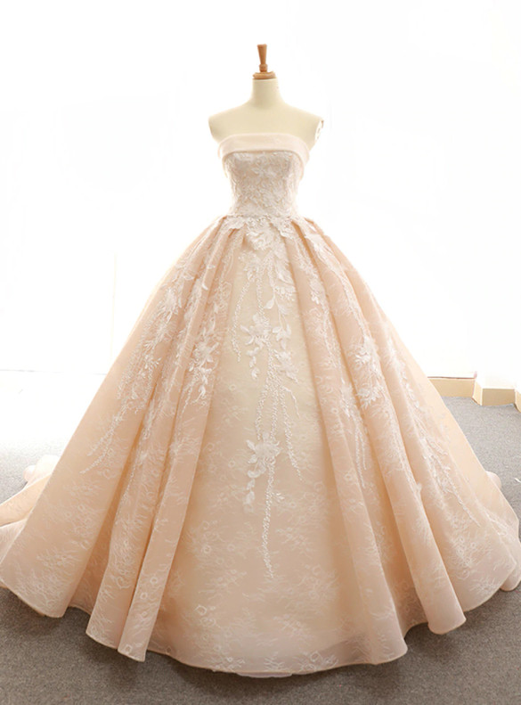 Champagne Tulle Lace Strapless Appliques Prom Dress