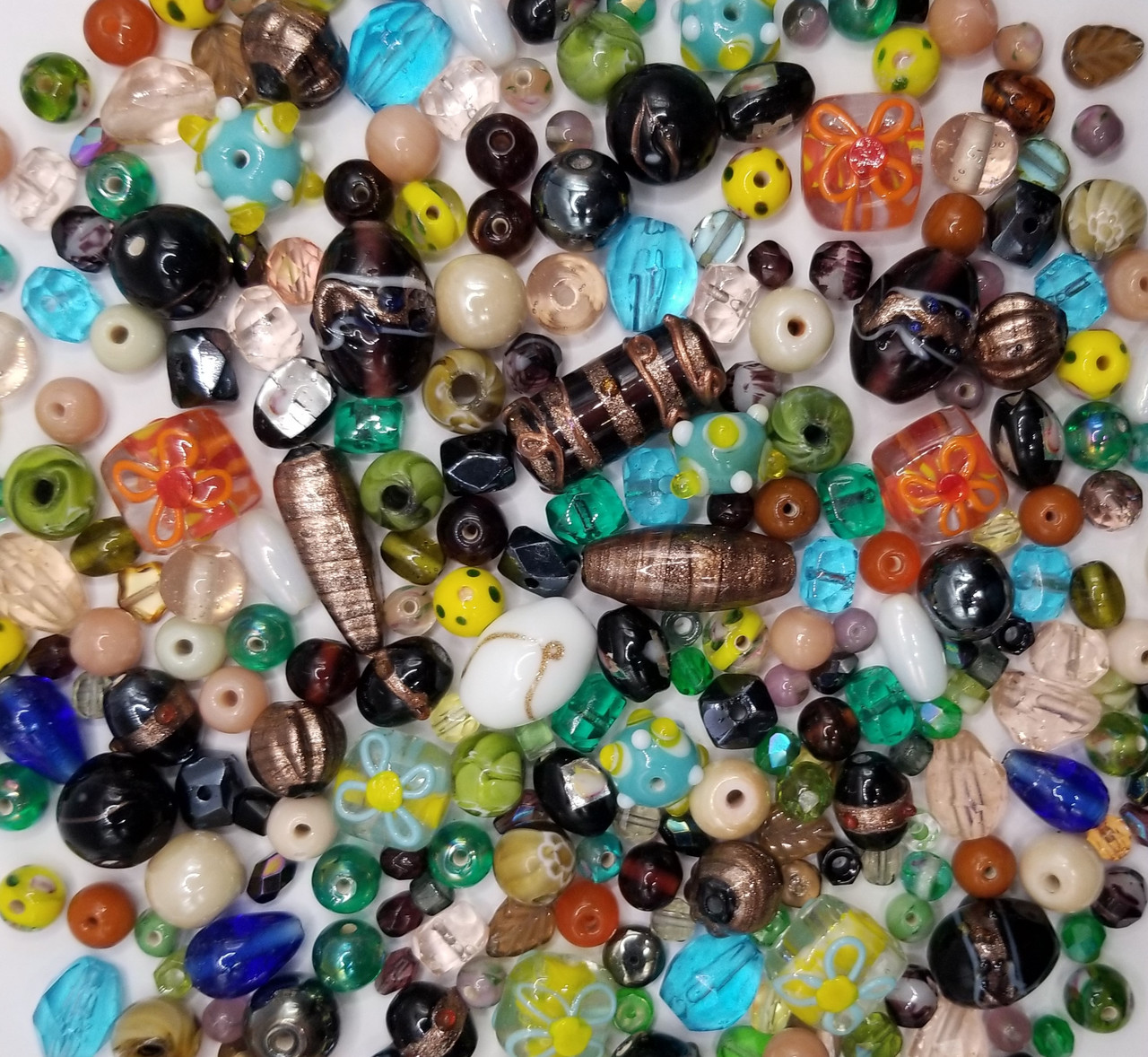 1 Pound Assorted Glass Beads for Jewelry Making, DIY Lamp Work, Arts and Crafts, and Decorative Hobby Artistry, Colorful Crystal Assortment Bulk Mix