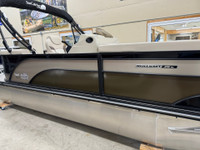 2024 Sun Catcher Select 20RC Pontoon 2024 Sun Catcher Select 20RC Pontoon