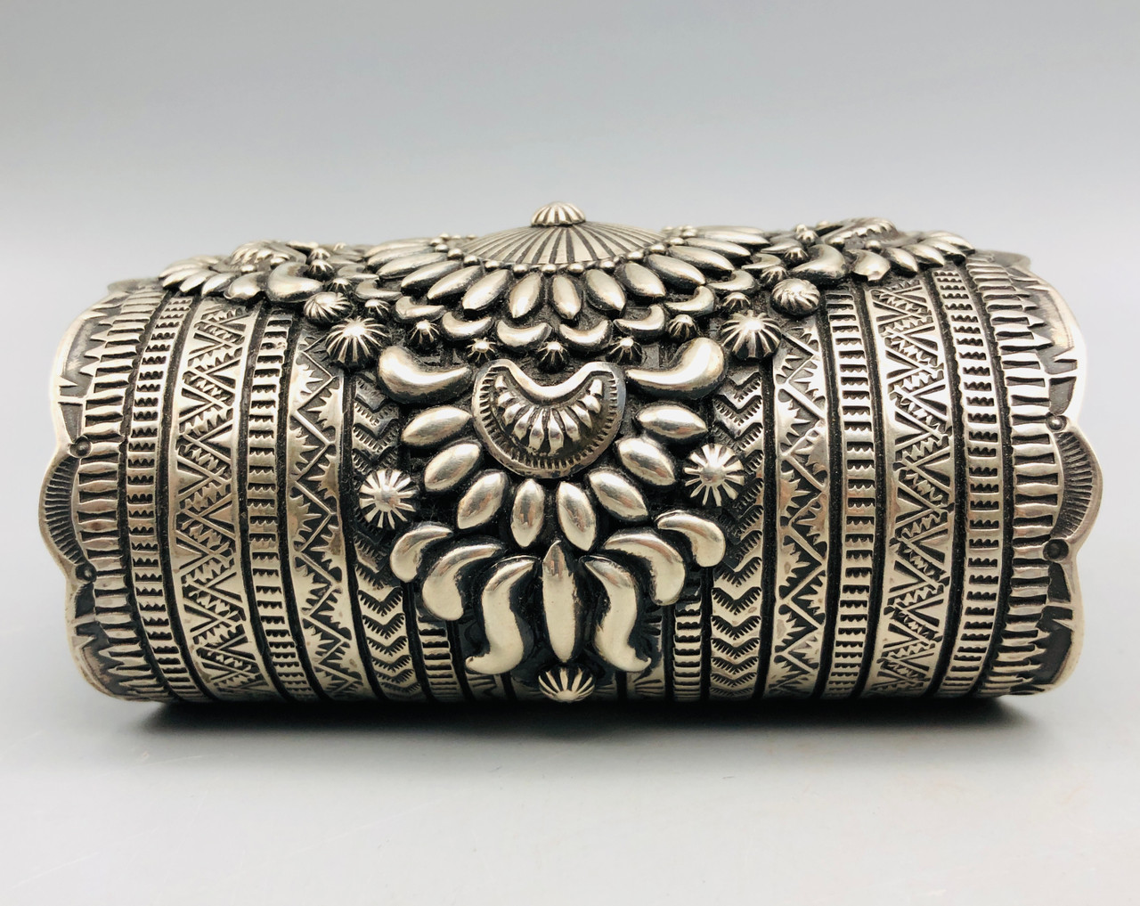 All Silver CuffBy Darryl Becenti – Vicki Turbeville