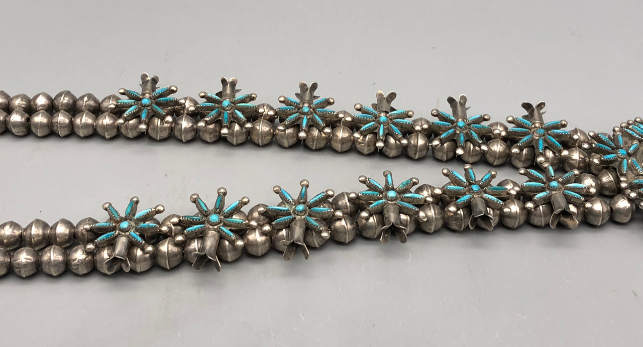 Charming 1940s - 50s Era Zuni Needlepoint Squash Blossom Necklace
