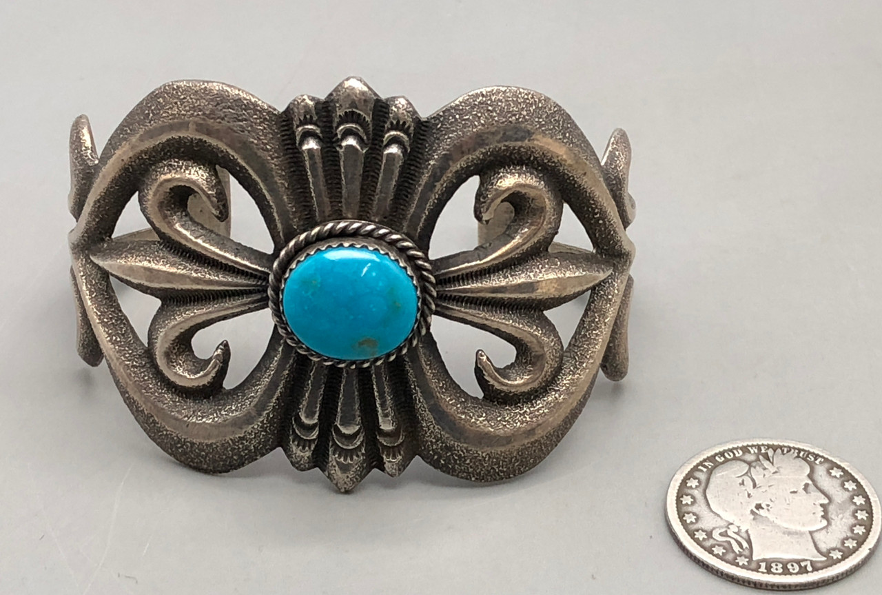 Faaa様　3点6千7点1万セール　ハレ　ジルスチュアート　ミスティック Tufa Cast And Turquoise Bracelet - E.S. Mitchell