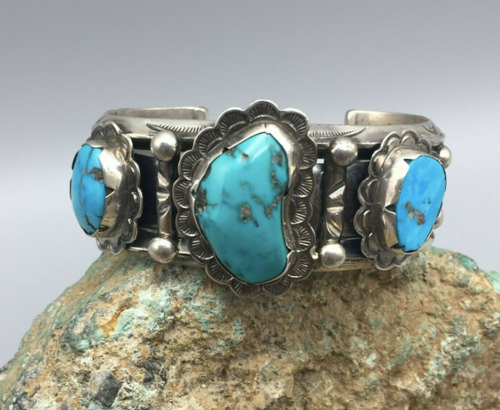 Vintage three turquoise stone bracelet