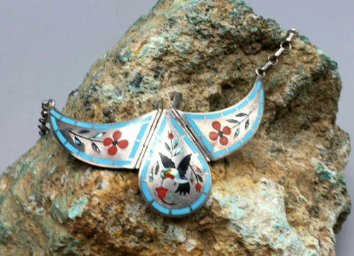 Hummingbird Zuni inlay necklace