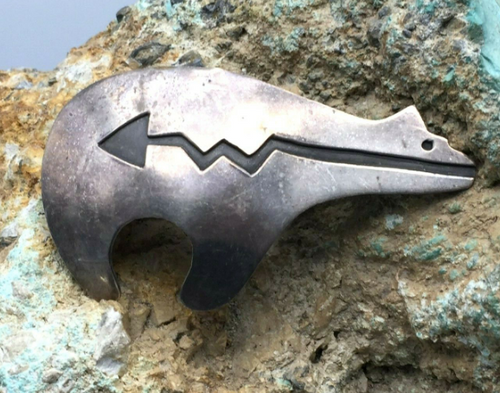 Bear pin