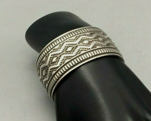 Sunshine Reeves cuff