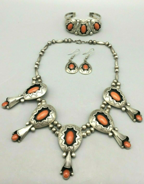 coral shadowbox necklace set