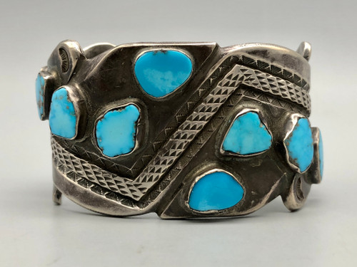 Unique and Hefty Feeling "Snake" Theme Turquoise Bracelet