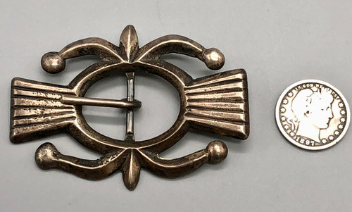 classic mid-century sandcast belt buckle, classic design, oval center