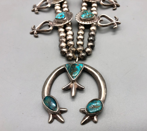 vintage handmade squash blossom necklace, fleur de lis style naja, turquoise cabochons, Morenci turquoise, sterling silver, foxtail wire