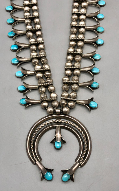 flower pot style, handmade beads, Sleeping Beauty turquoise, center twisted wire, 20 matching blossoms