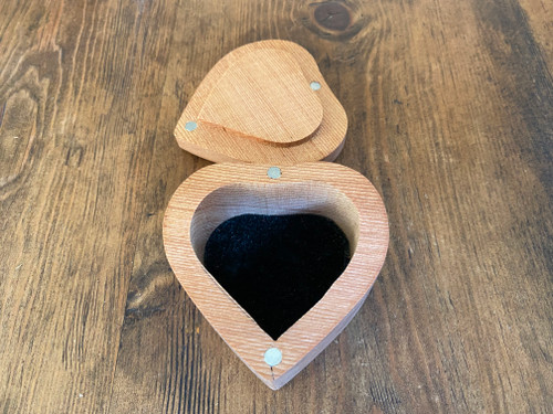 heart shaped engagement ring box