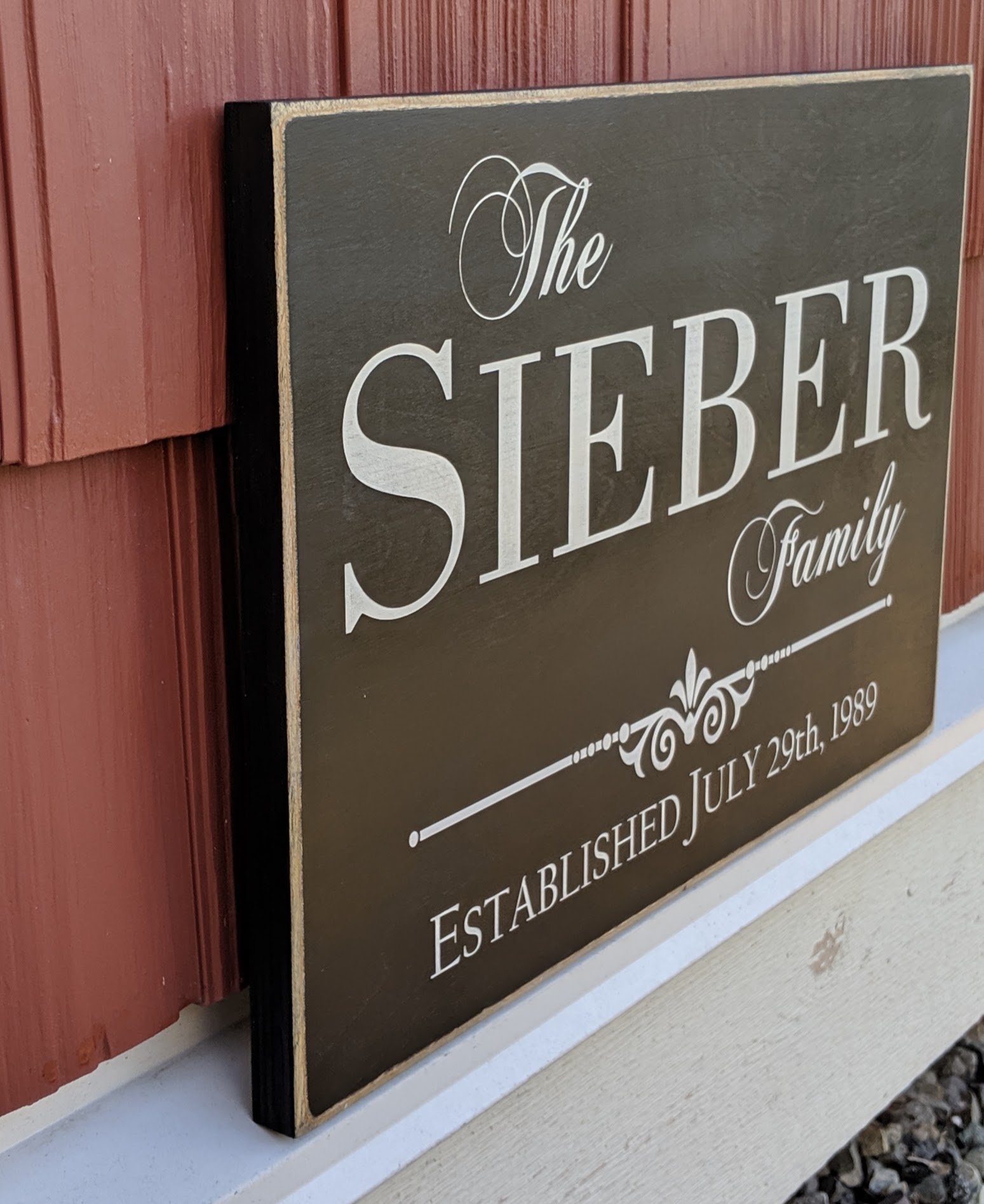 Family Sign with Established Date side view