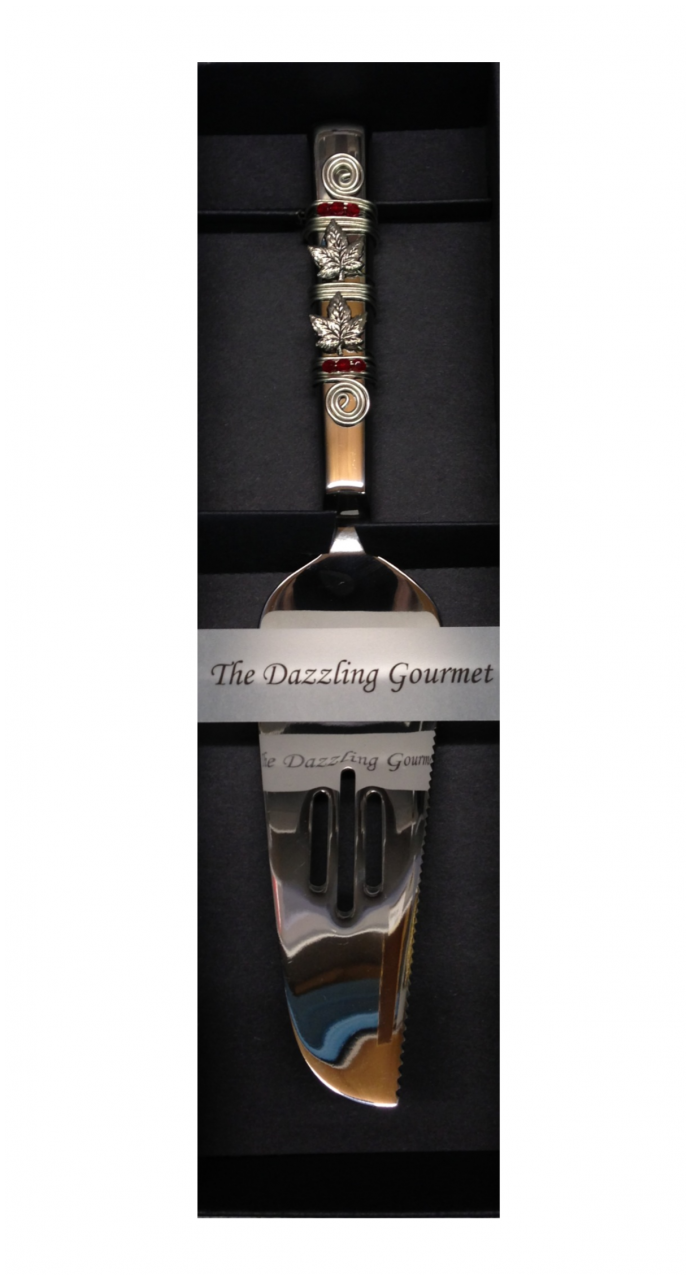 Maple Leaf Pie Server with Serrated Edge