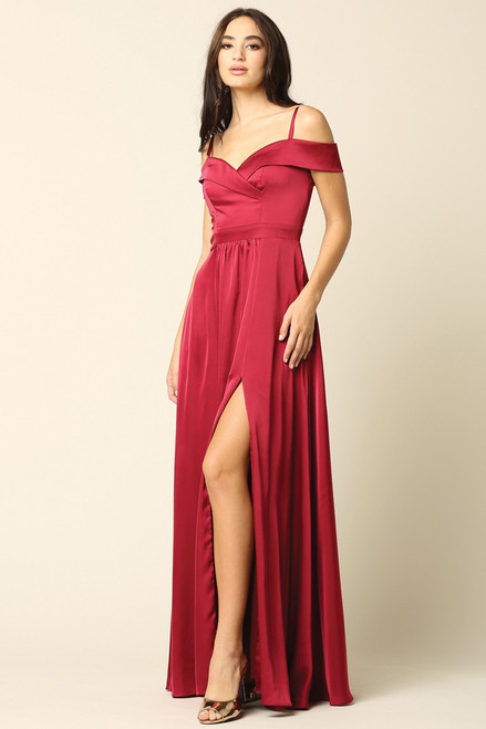 Solid Trendy Off Shoulder Prom/Bridesmaid Dress