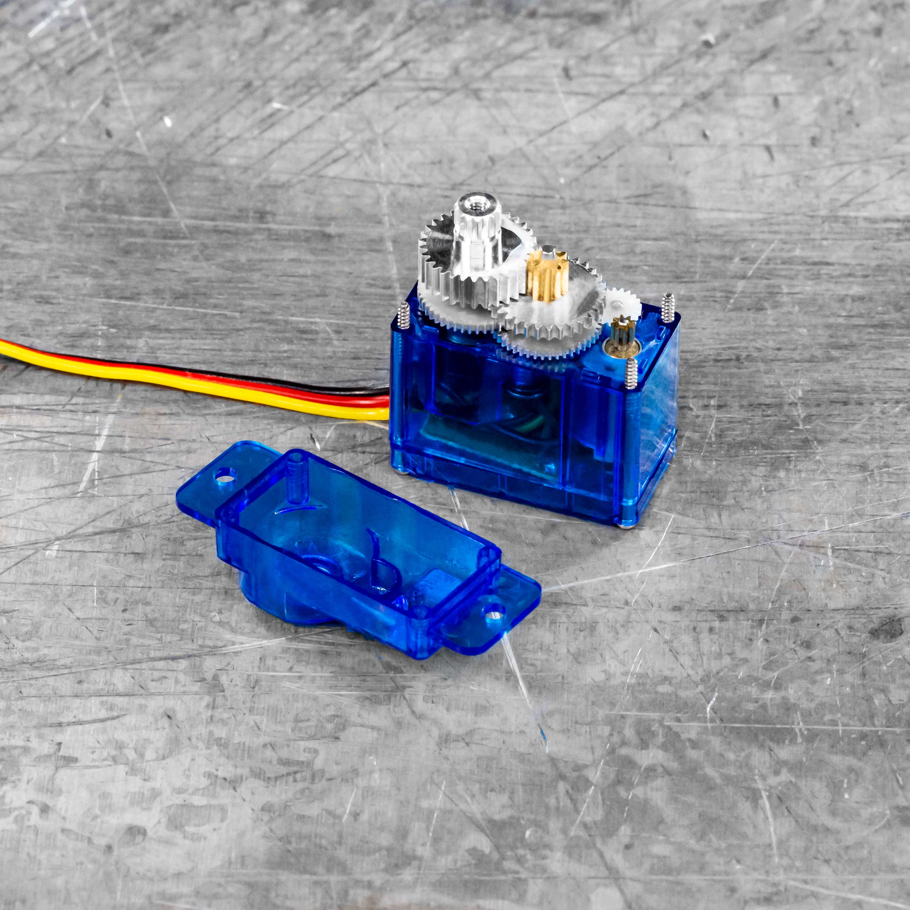 HS-5055MG Servo - ServoCity®