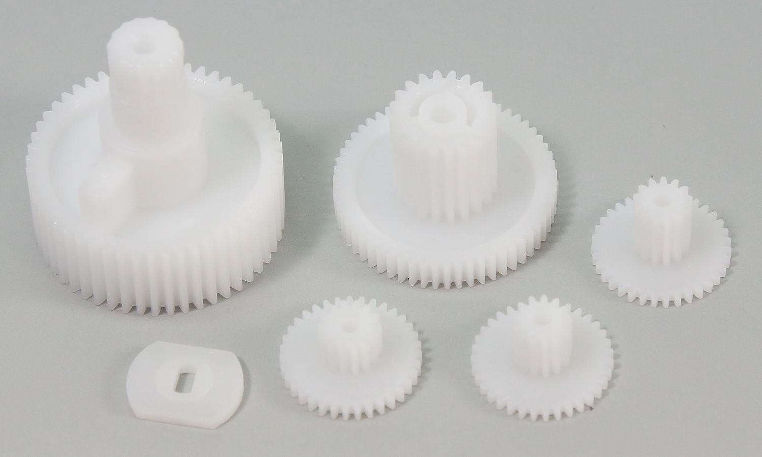 56350 Hitec OEM Replacement Gear Set - ServoCity®