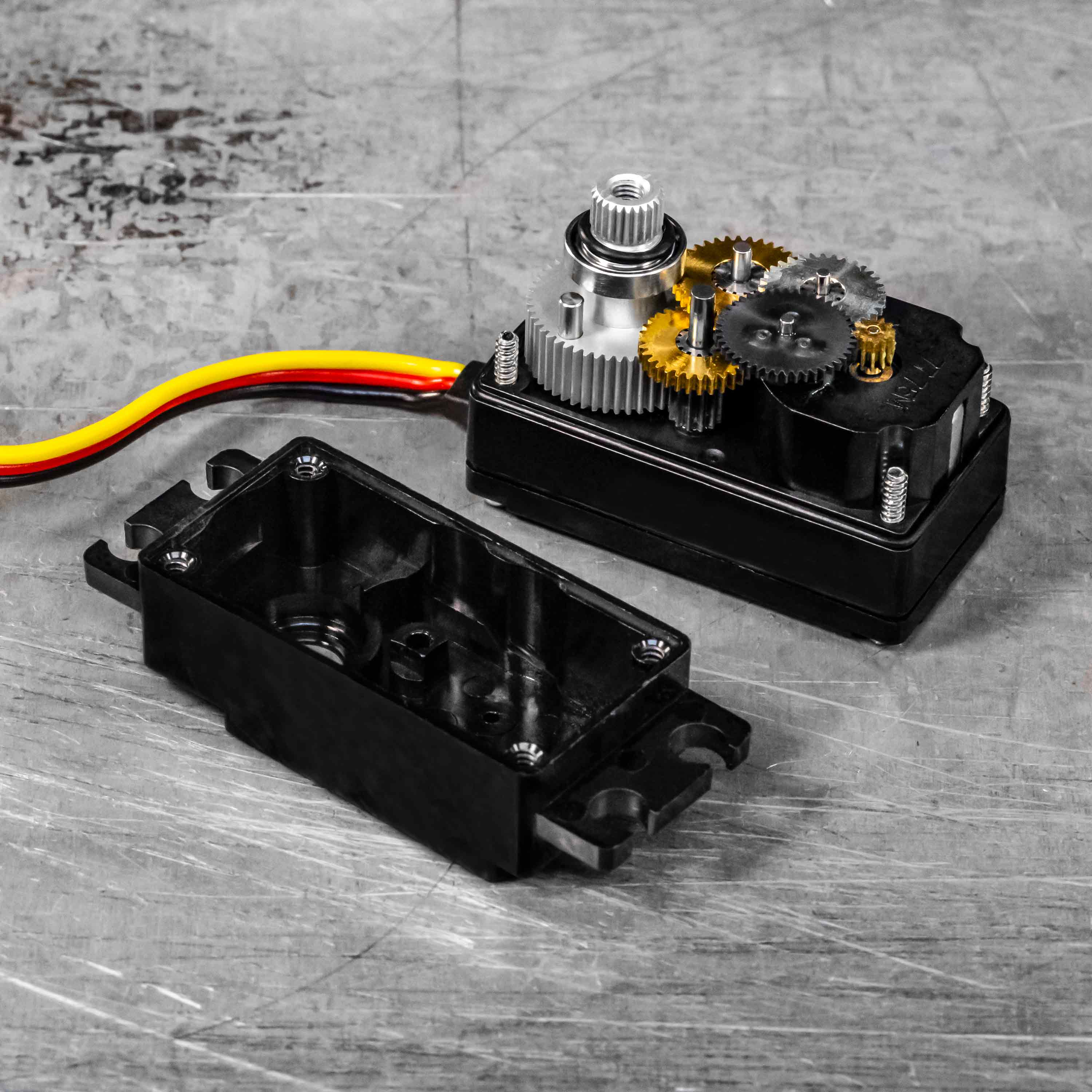 D777MG Servo - ServoCity®