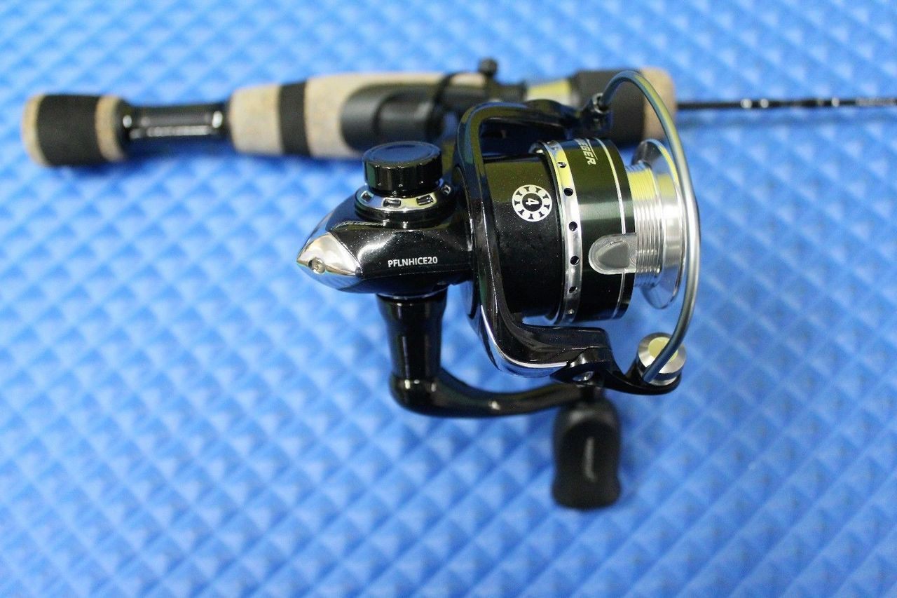 abu garcia silver max berkley lightning spinning combo BSLR662MLCBO Rod Combo, Reel 7+1 BRG, 5.1:1 : Sports & Outdoors Paired with a lightweight and sensitive 30 ton carbon blank Abu Garcia Max Pro Spinning
