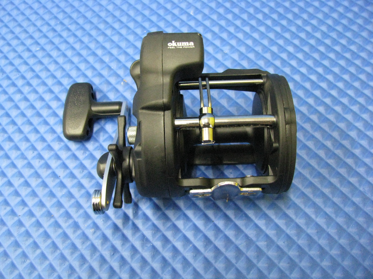 Okuma Magda Pro Line Counter Levelwind Trolling Reel, Small, Black/Sil –  Bareboat Gear