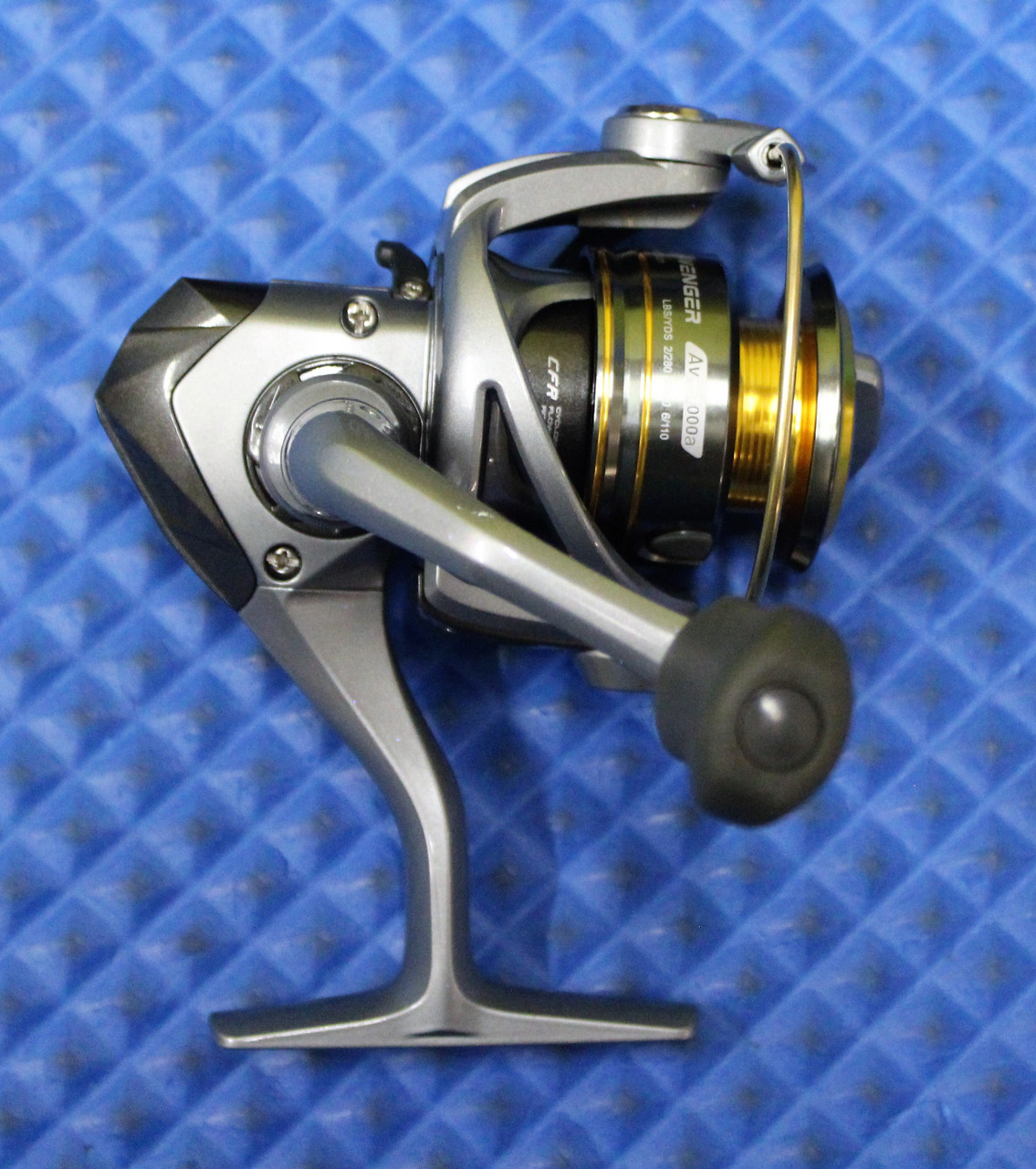 Okuma Avenger Spinning Reels AV -500a, AV-1000a CHOOSE YOUR MODEL!