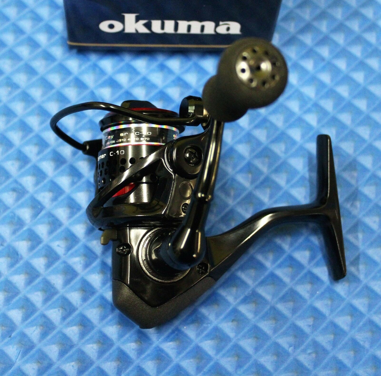 okuma Ceymar Lightweight Spinning Reel- C-30, Black/Red Sporting Goods  Outdoor Recreation Fishing Fishing Reels