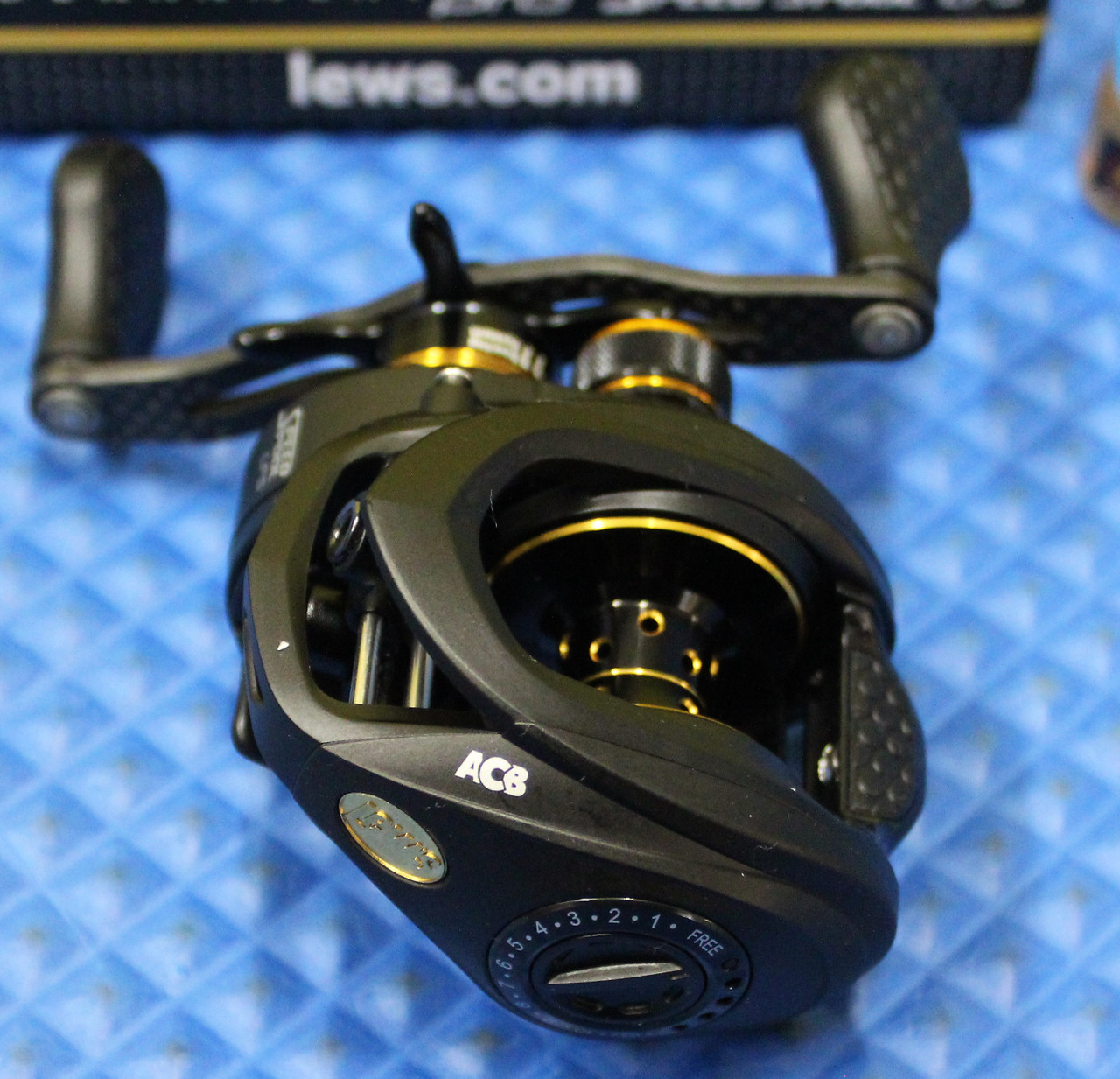 Lews Tournament Pro Speed Spool LFS ACB 7.5:1 Reel