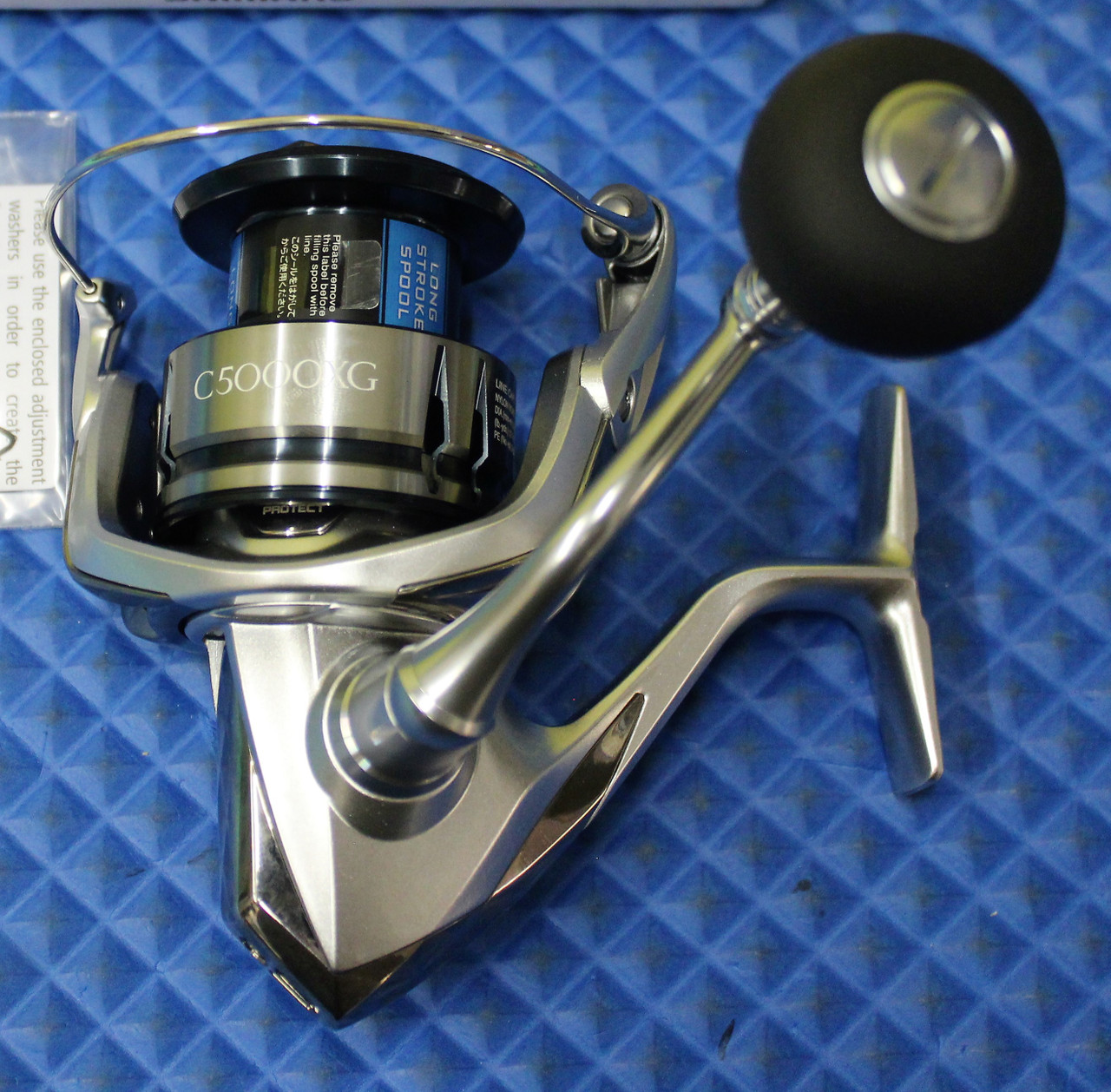 STRADIC ST-3000XG スピニングリール STRADIC ST-3000XG スピニングリール