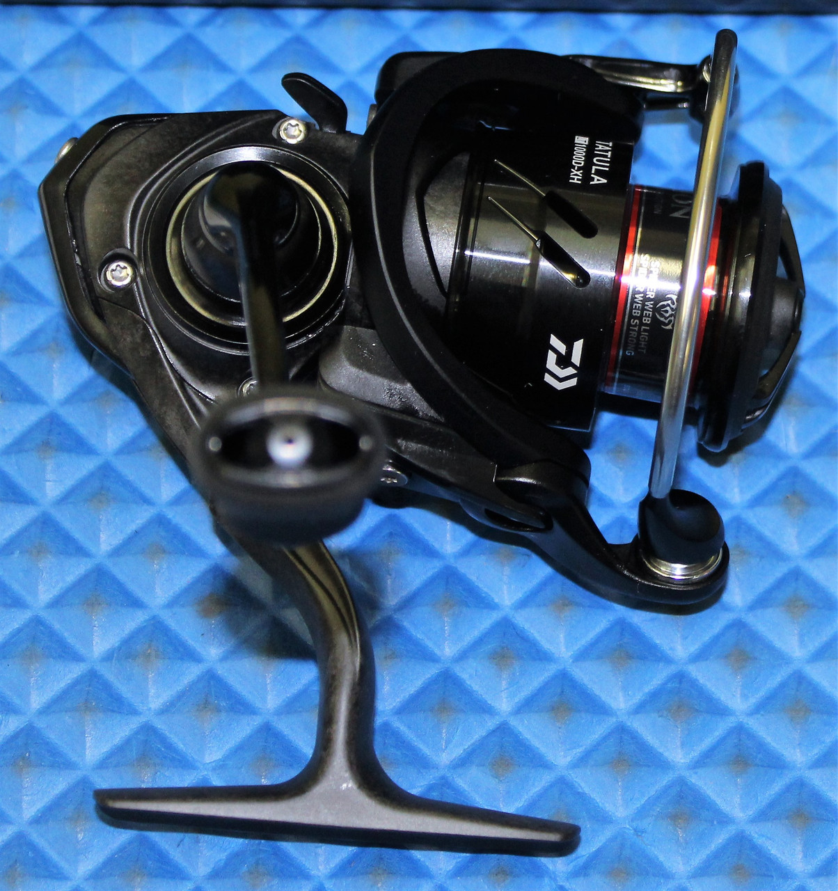 Daiwa Tatula 2000 LT D-XH Unboxing 