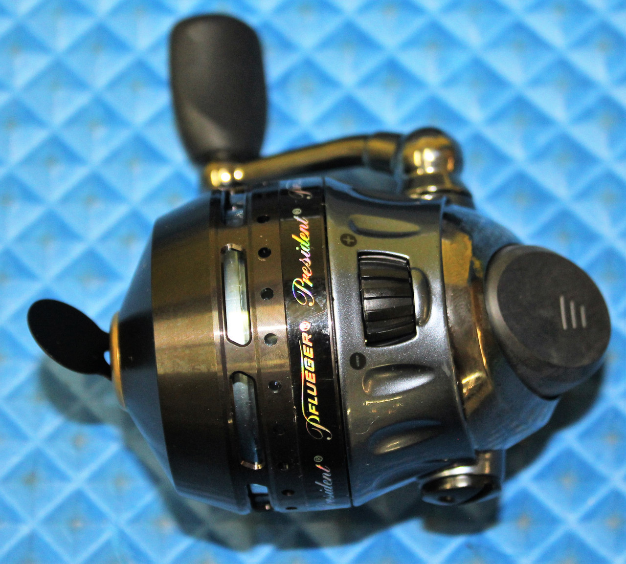 President Spincast Reel-PRES6SCX-3.4:1-Right/Left - Discount Fishing Tackle